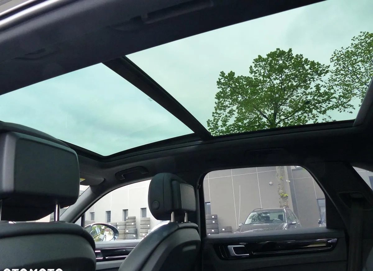 Porsche Cayenne cena 349900 przebieg: 35200, rok produkcji 2019 z Stęszew małe 191